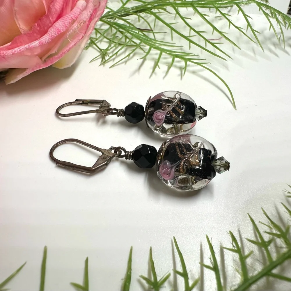 NEW⚜️Black Spun Glass Pink Roses Dangly Earrings